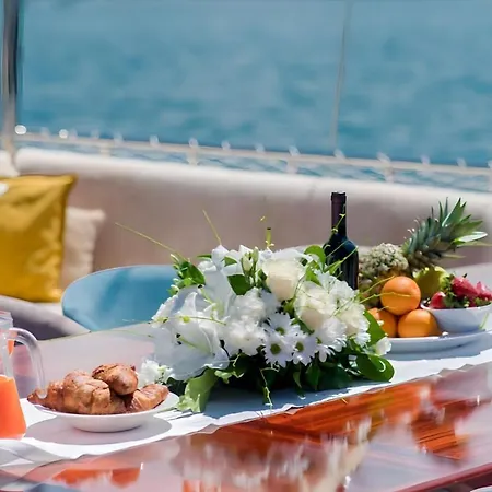 船屋 Blue Cruise In Mediterranean Riviera